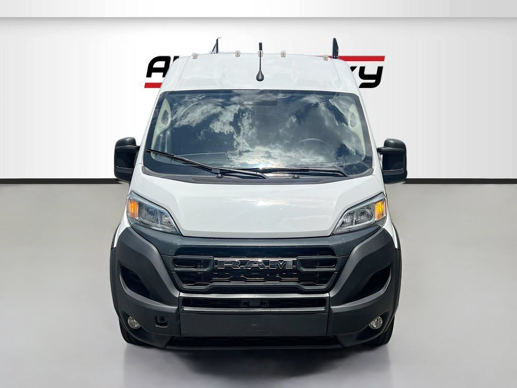 Used 2024 RAM ProMaster 2500 w/ Convenience Group FWD image 2
