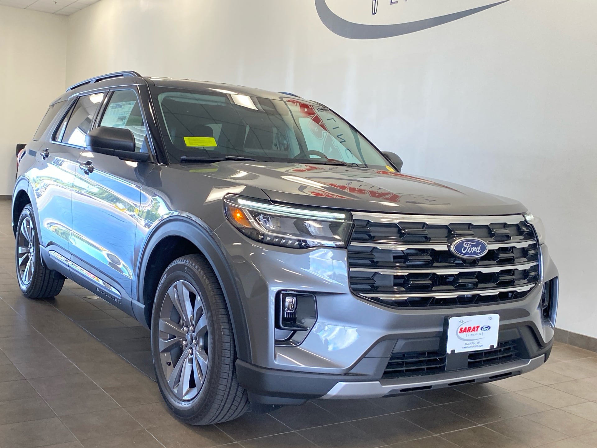 New 2026 Ford Explorer Active w/ Active Comfort Package AWD/4WD image 2