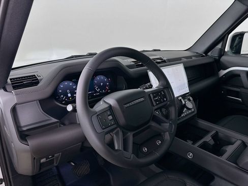 Used 2026 Land Rover Defender 110 S AWD/4WD image 32