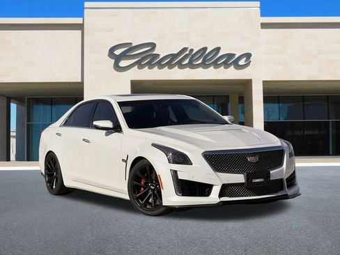 Used 2018 Cadillac CTS V w/ Luxury Package image 2