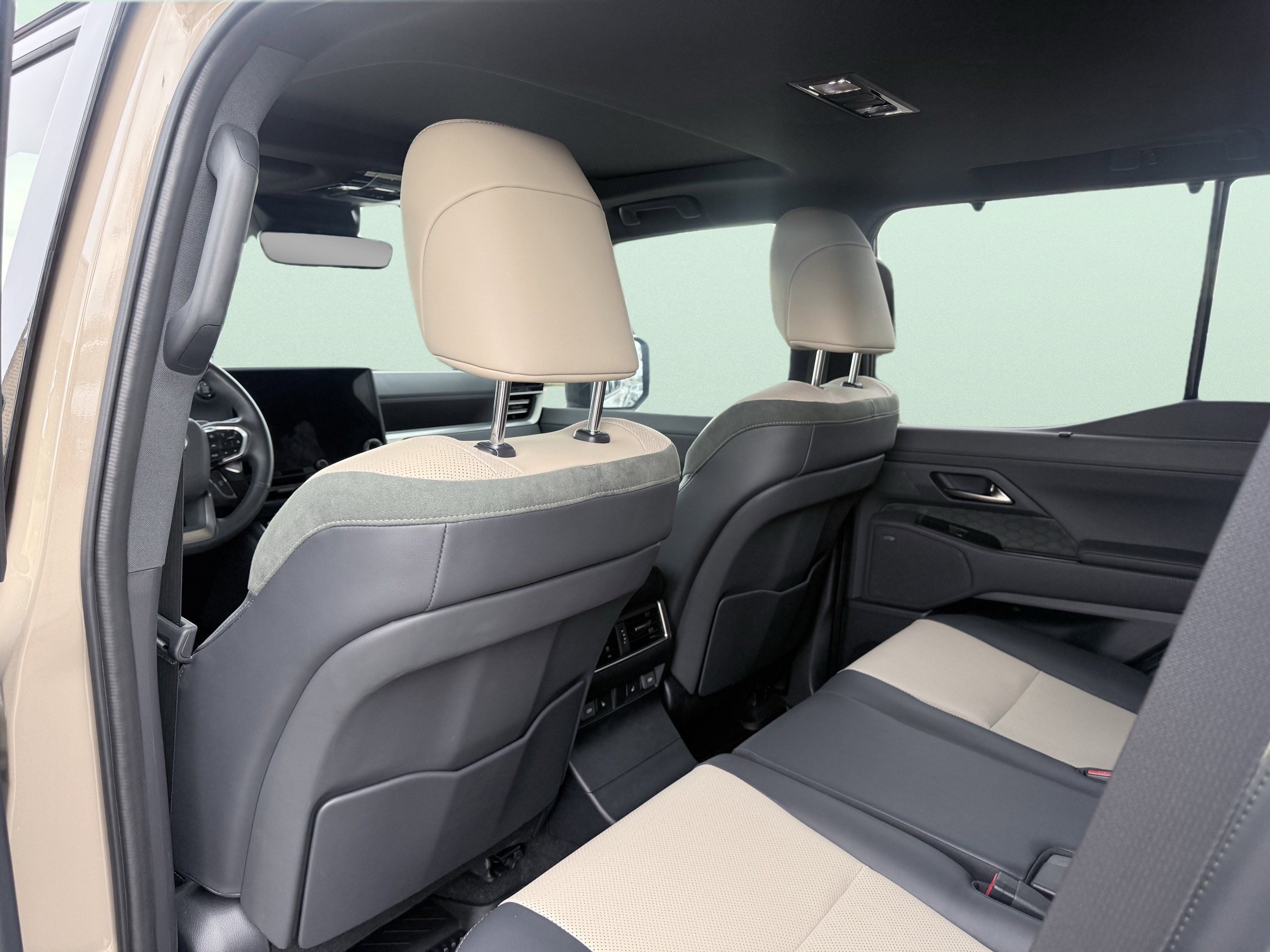 Used 2025 Lexus GX 550 AWD/4WD image 43