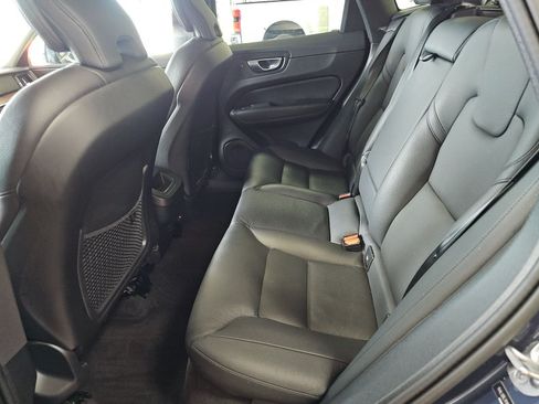 Used 2024 Volvo XC60 B5 Plus w/ Protection Package Premier AWD/4WD image 9