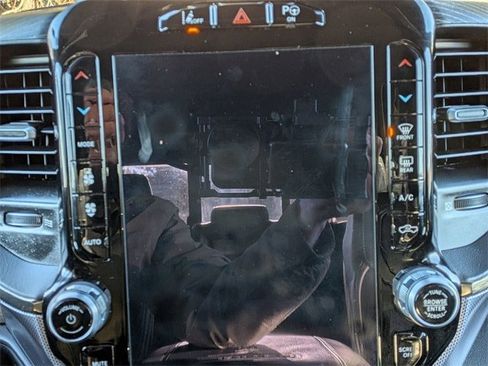 Used 2019 RAM 1500 Limited image 27