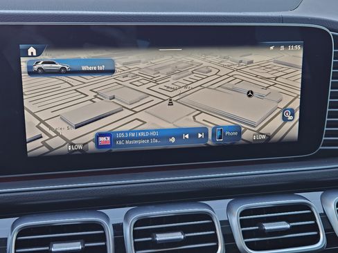 Used 2024 Mercedes-Benz GLE 450 4MATIC image 17