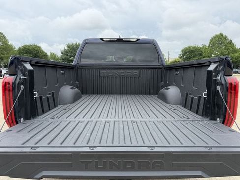 Used 2025 Toyota Tundra SR5 AWD/4WD image 30