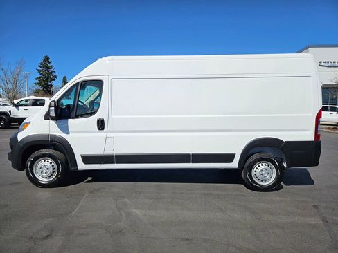 New 2026 RAM ProMaster 2500 image 3