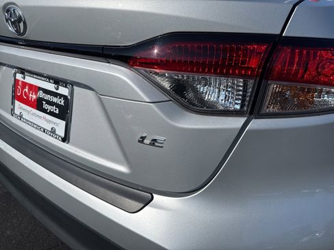 Used 2024 Toyota Corolla LE image 7