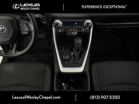 Used 2023 Toyota RAV4 AWD Hybrid image 31