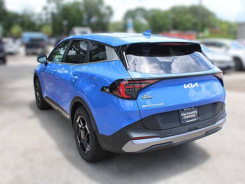 New 2026 Kia Sportage EX FWD image 12