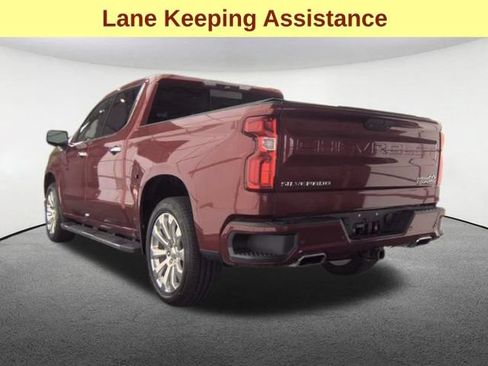 Used 2019 Chevrolet Silverado 1500 High Country w/ Technology Package AWD/4WD image 8