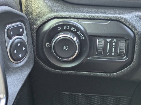 Used 2021 Jeep Wrangler Unlimited Rubicon w/ Trailer Tow Package image 30