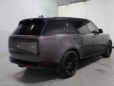 Used 2023 Land Rover Range Rover Long Wheelbase First Edition image 9