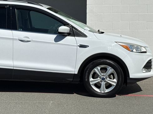 Used 2014 Ford Escape SE w/ Equipment Group 201A image 22