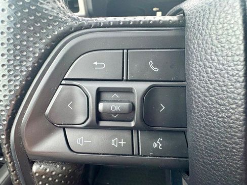 Used 2024 Toyota Tacoma SR image 19