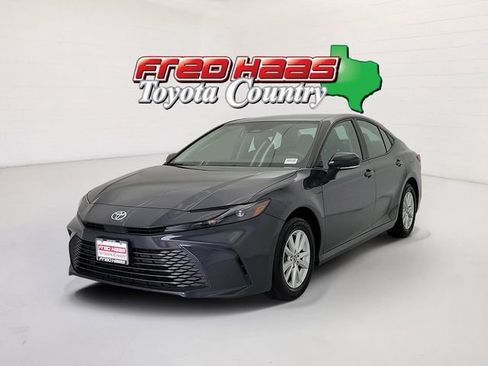 Used 2025 Toyota Camry LE w/ Convenience Package AWD/4WD image 1