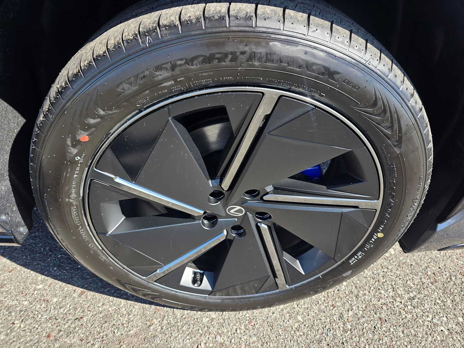 New 2026 Lexus RZ 450e AWD image 9