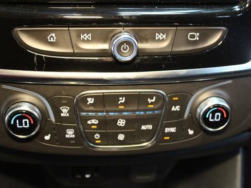 Used 2019 Chevrolet Traverse LT w/ LPO, Blackout Package AWD/4WD image 27