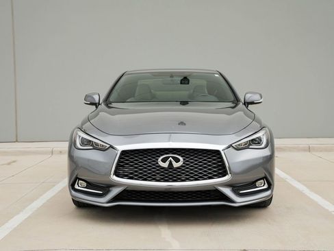 Used 2017 INFINITI Q60 3.0t w/ Premium Plus Package 3.0T image 3