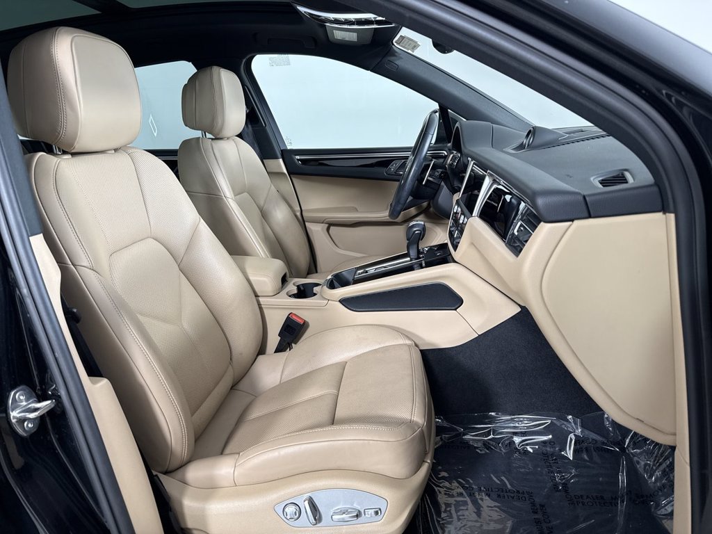 Certified 2024 Porsche Macan S w/ Premium Plus Package AWD/4WD image 24