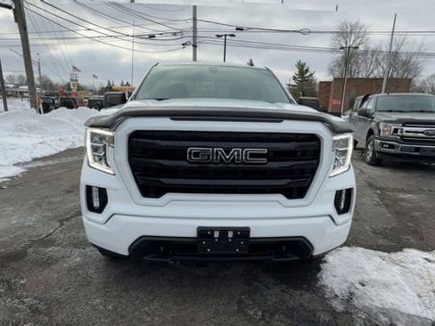Used 2022 GMC Sierra 1500 Elevation w/ LPO, Elevation Black Package image 3