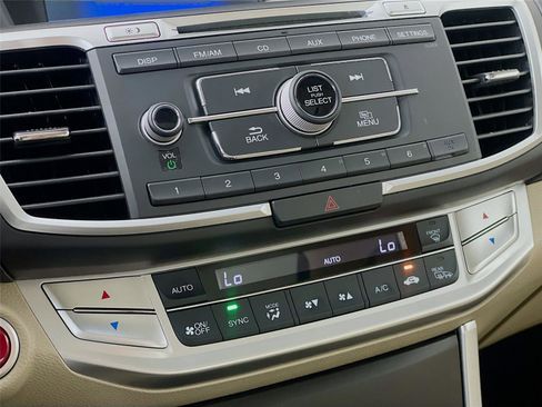 Used 2013 Honda Accord EX image 20