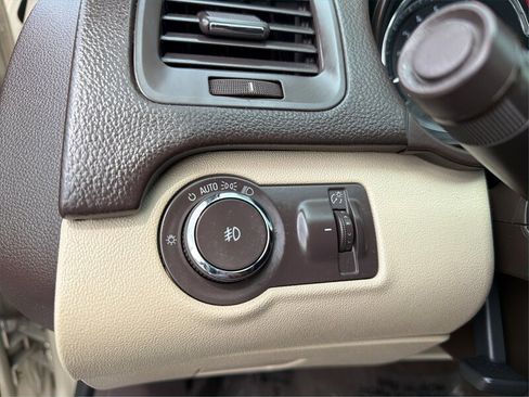 Used 2014 Buick Regal FWD image 17