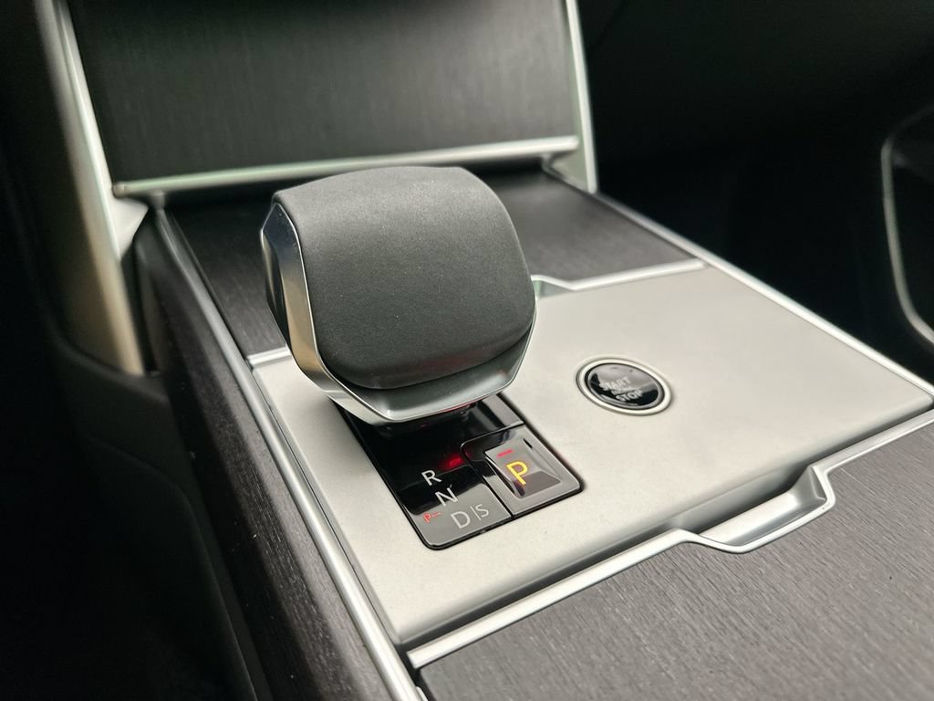 New 2026 Land Rover Range Rover SE AWD/4WD image 24
