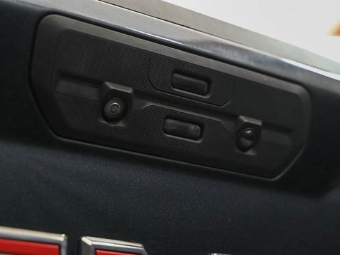 Used 2021 GMC Sierra 1500 Elevation image 14