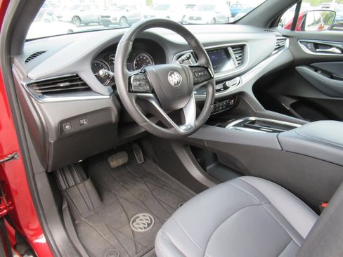 Used 2023 Buick Enclave Essence w/ Experience Buick Package FWD image 16