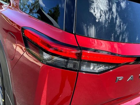 New 2026 Nissan Pathfinder SV image 14