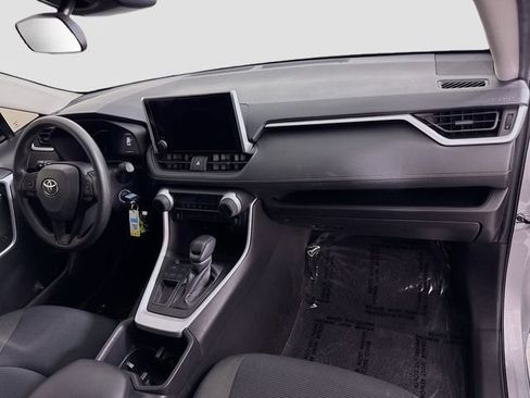 Certified 2025 Toyota RAV4 LE FWD image 29
