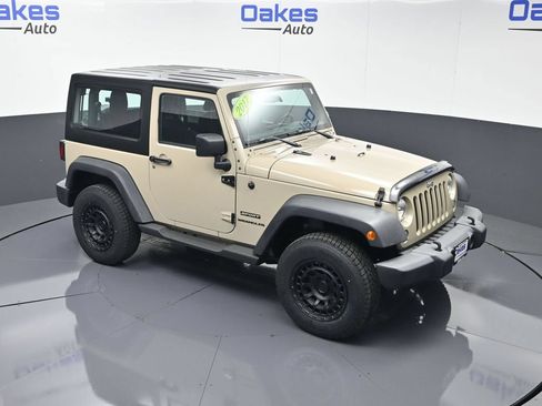Used 2017 Jeep Wrangler Sport AWD/4WD image 35
