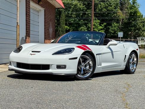 Used 2010 Chevrolet Corvette Grand Sport w/ Preferred Equipment Group RWD image 9