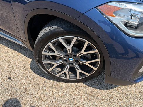 Used 2021 BMW X1 xDrive28i w/ Convenience Package AWD/4WD image 9