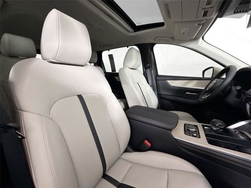 New 2026 MAZDA CX-90 3.3 Turbo w/ Preferred Package AWD/4WD image 40