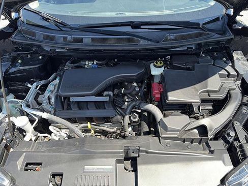 Used 2022 Nissan Rogue Sport SV w/ Technology Package FWD image 35