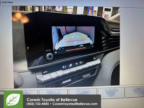 Used 2025 Toyota Camry LE image 3