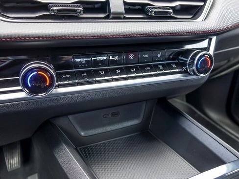 New 2026 Chevrolet Equinox RS w/ LPO, Floor Liner Package image 25