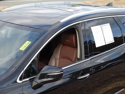 Used 2018 Buick Enclave Avenir w/ Avenir Technology Package image 33