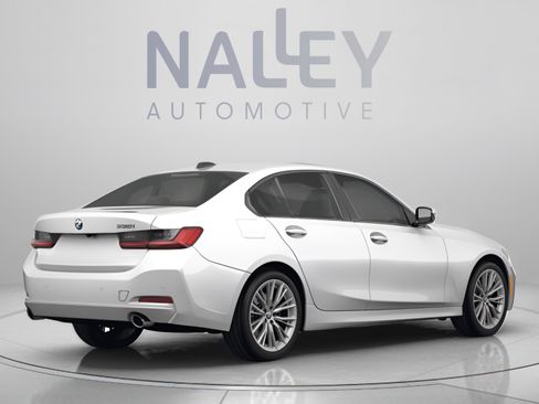Used 2023 BMW 330i Sedan w/ M Sport Package RWD image 3