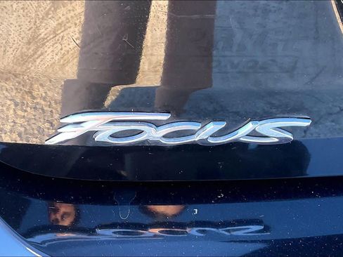 Used 2016 Ford Focus SE w/ Equipment Group 201A FWD image 28