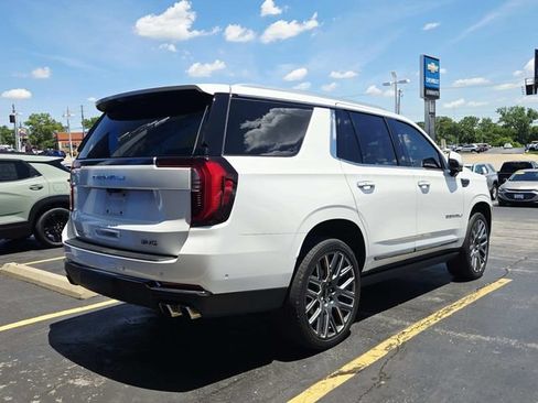 Used 2025 GMC Yukon Denali Ultimate AWD/4WD image 3