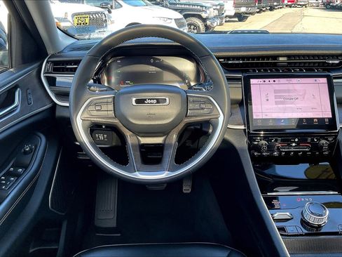 Used 2024 Jeep Grand Cherokee Limited 4xe image 5