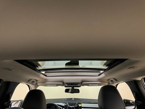 Used 2024 Mitsubishi Outlander 4WD Plug-In Hybrid image 24