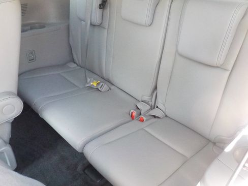 Used 2016 Toyota Highlander XLE image 12