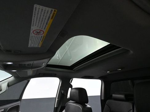 Used 2018 GMC Sierra 3500 Denali image 29