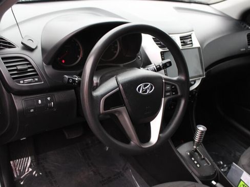 Used 2017 Hyundai Accent SE image 9