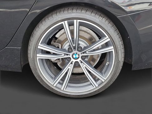 Used 2021 BMW 330i xDrive Sedan w/ Premium Package image 7