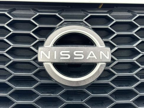 Used 2023 Nissan Murano S image 10