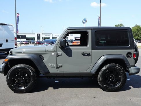 Used 2020 Jeep Wrangler Sport AWD/4WD image 9